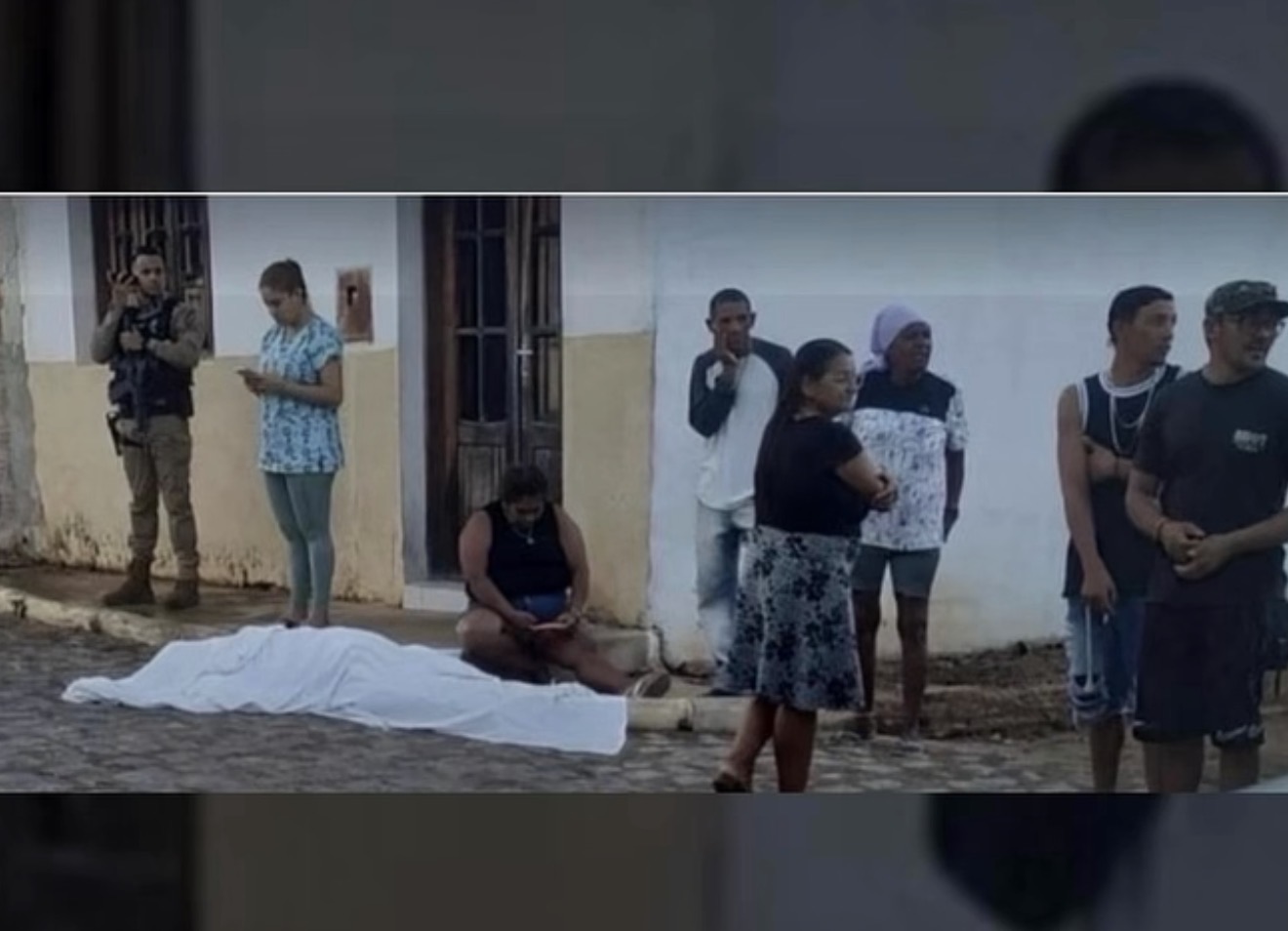 Homem é morto a tiros no bairro Cruzeiro, em Princesa Isabel; suspeito foi preso pela Polícia Militar