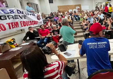 Servidores técnico-administrativos da UFPB aprovam fim da greve após quatro meses