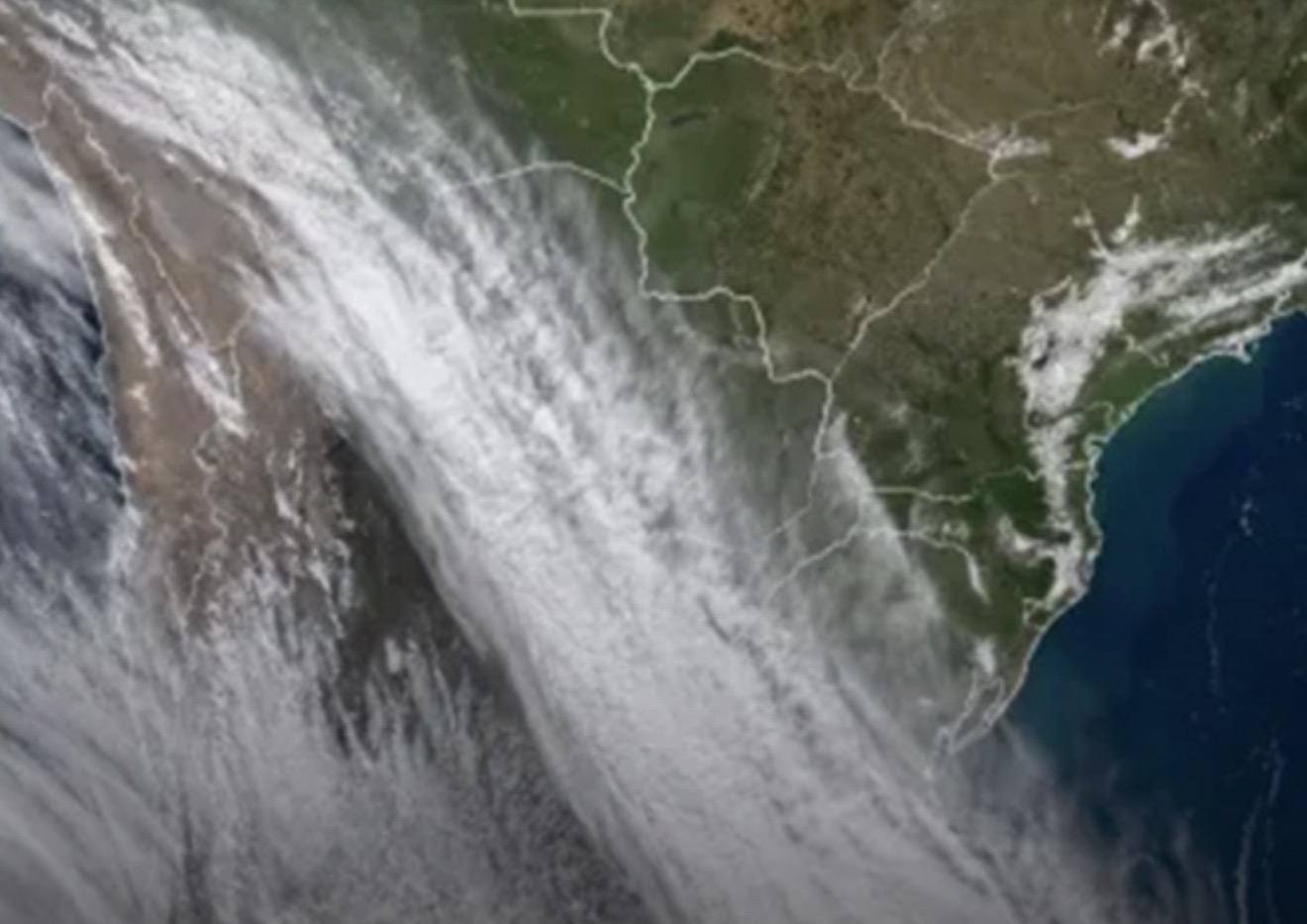 Rio atmosférico que atingiu o Chile não deve alcançar o Brasil, informa Inmet