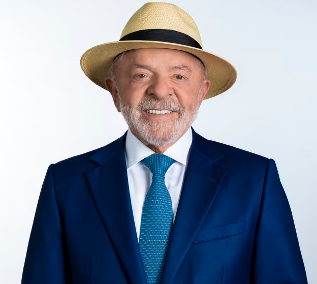 Foto de Lula com chapéu para a urna de 2026 gera debate sobre regras eleitorais