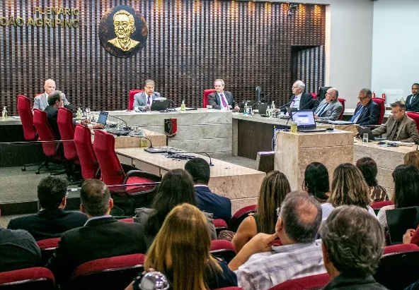 TCE-PB rejeita contas de prefeituras de Arara e Juarez Távora; outras sete contas de 2024 são aprovadas