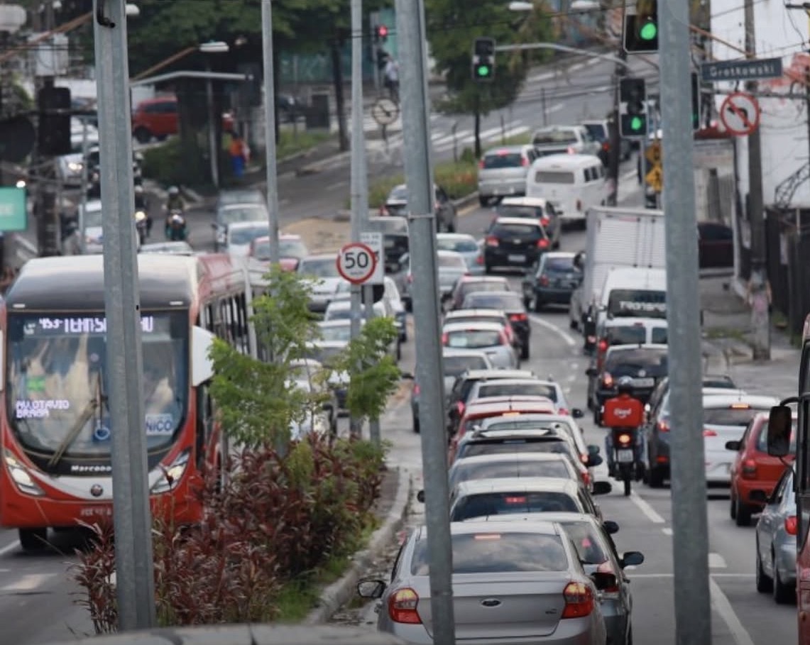 ELEIÇÕES 2026: propaganda no carro pode afetar cobertura do seguro