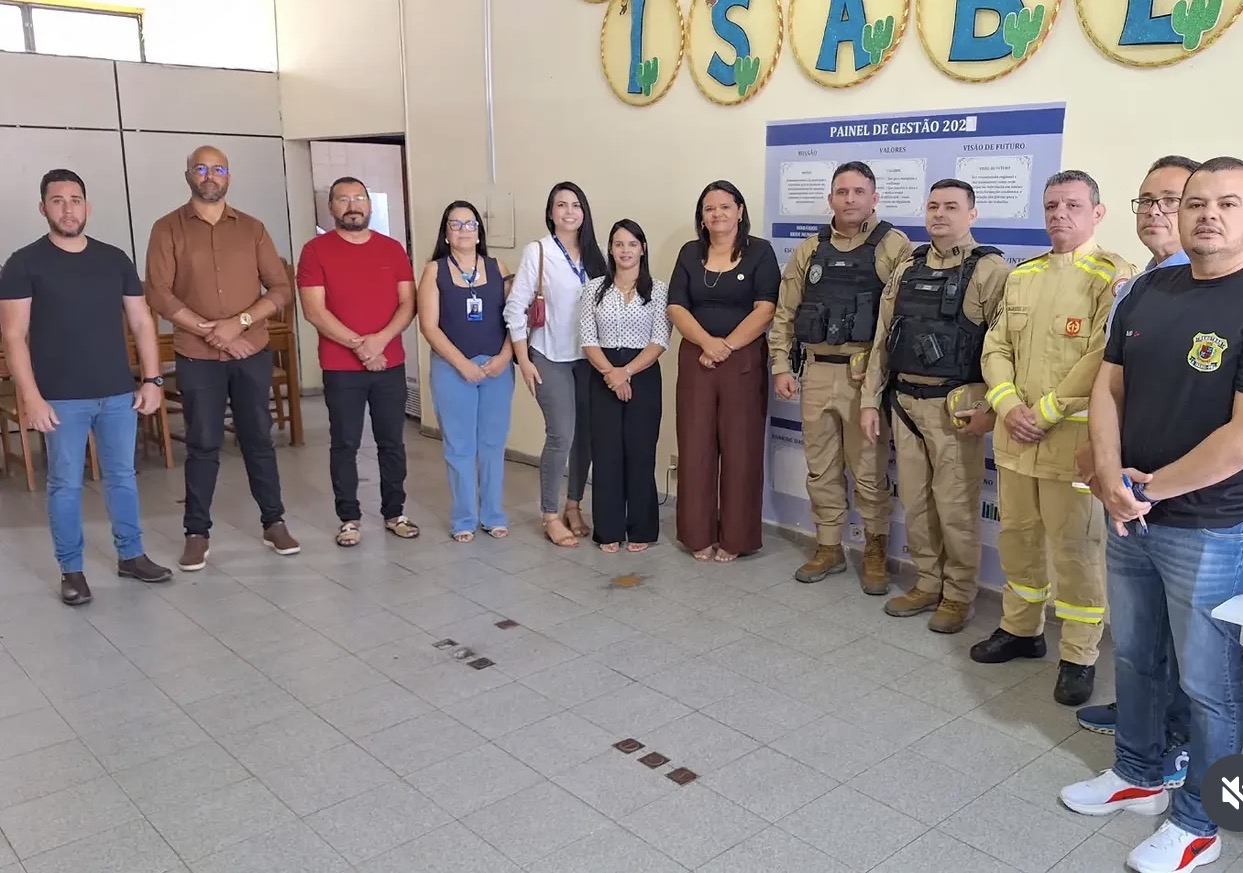 Princesa Isabel reúne forças de segurança para planejar desfile de 7 de Setembro