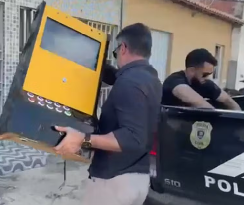 Tavares está entre cidades do Sertão onde Polícia Civil apreende 16 máquinas caça-níqueis clandestinas