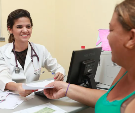 Nova Lei Garante Avaliação Médica Completa e Gratuita para Mulheres pelo SUS