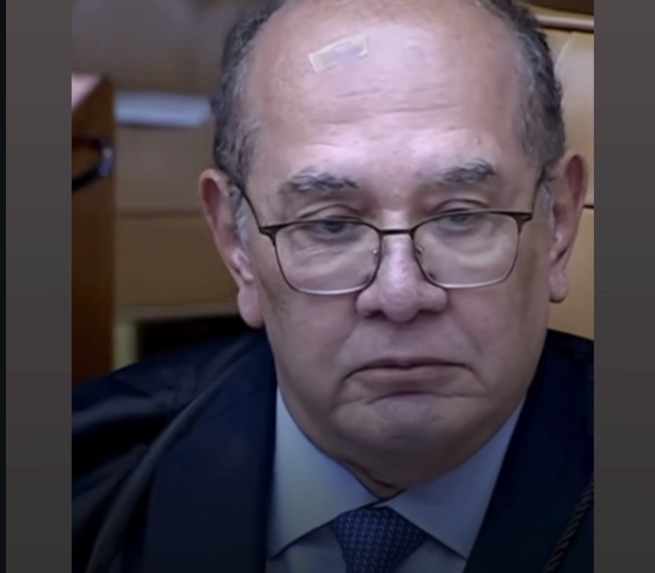 Sessão do STF expõe divergências entre ministros durante análise de caso envolvendo Moraes e Banco Master