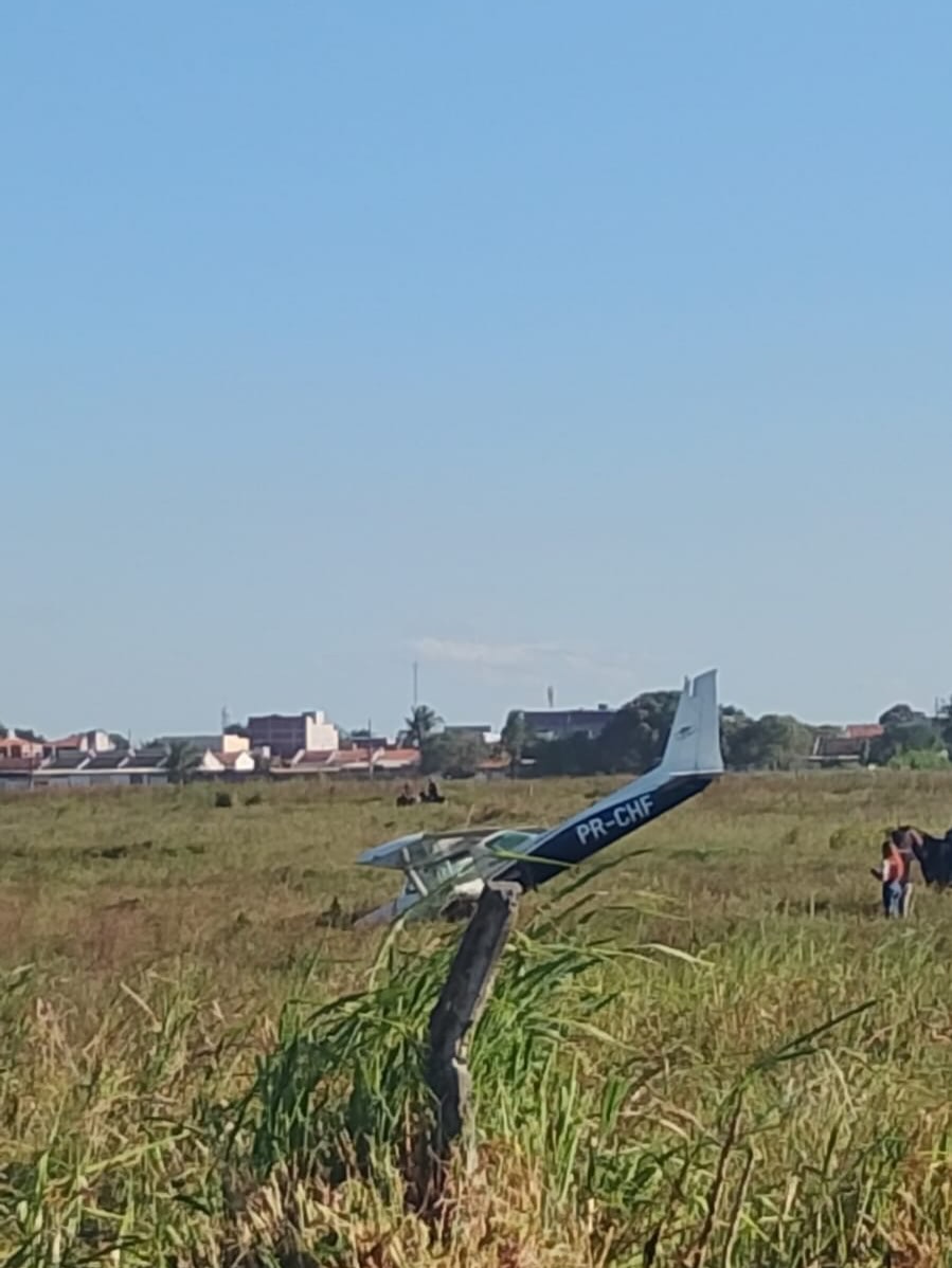 Aeronave Atinge Fios De Energia E Faz Pouso Forçado Próximo Ao Aeroporto Castro Pinto