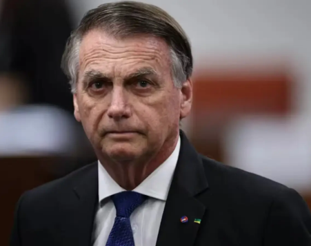 Edson Fachin deve levar caso de revisão criminal de Jair Bolsonaro ao plenário